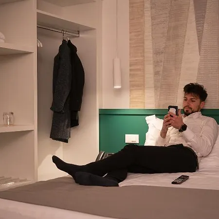 Smart - Harbour 4* Νάπολη