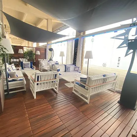 ホテル Smart - Harbour 4*